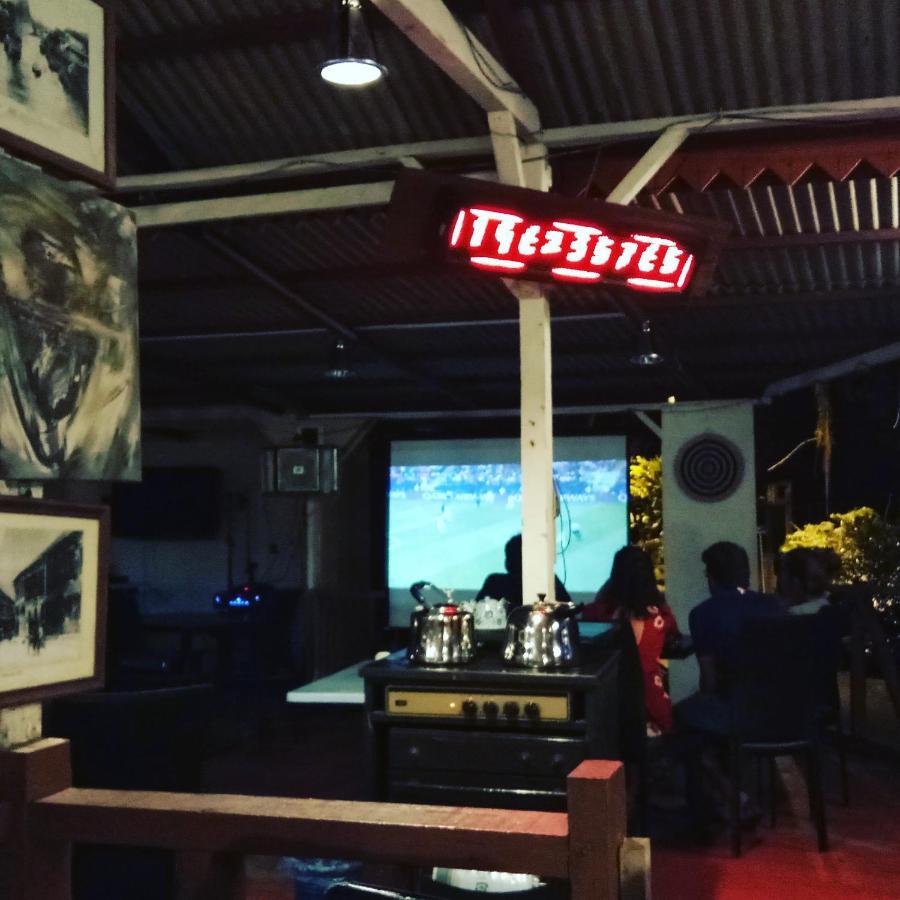 Marina Bay Resort & Restaurant Kampung Genting Buitenkant foto